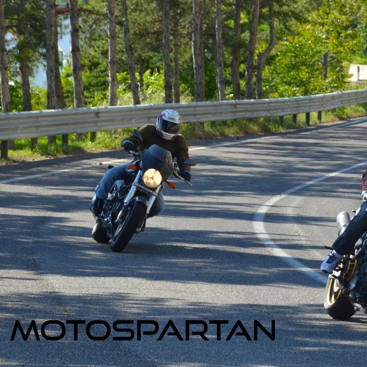 Motosiklet Gaz Teli Neden Takılı Kalır?