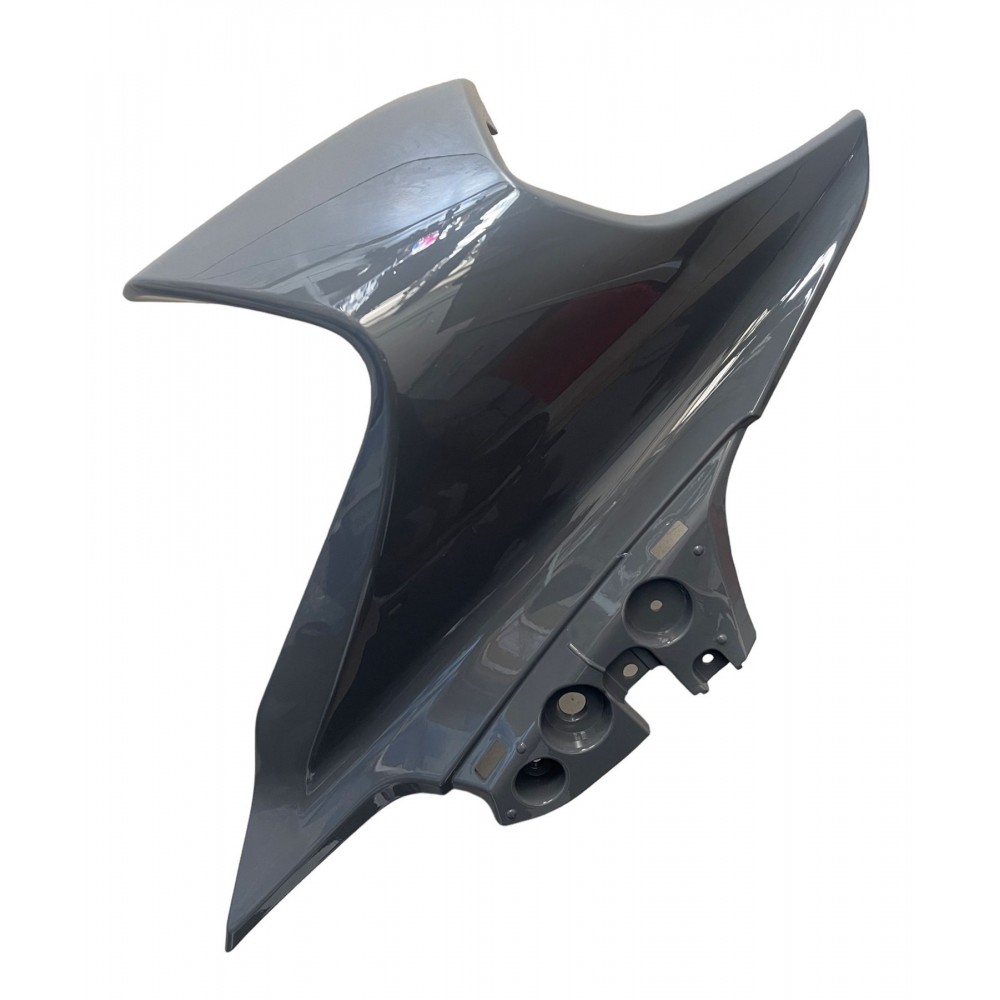 Cf Moto Sr250 Far Muhafazası Sağ (gri Nardo Ghost) Orj Cf Moto Sr250 Far Muhafazası Sağ (gri Nardo Ghost) Orj