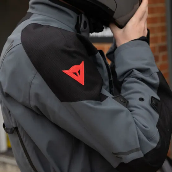 Daınese Hekla Iron Gate Absoluteshell Pro 20k Mont 60 Daınese Hekla Iron Gate Absoluteshell Pro 20k Mont 60