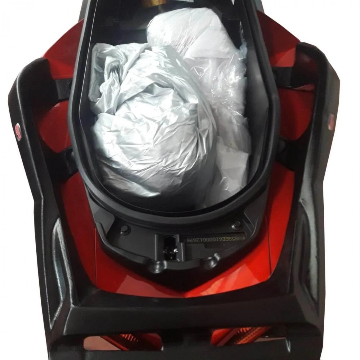 Gp Kompozit Arka Çanta Portbagaj Demiri Döküm Yamaha X-max 125 250 300 400 2018-2024