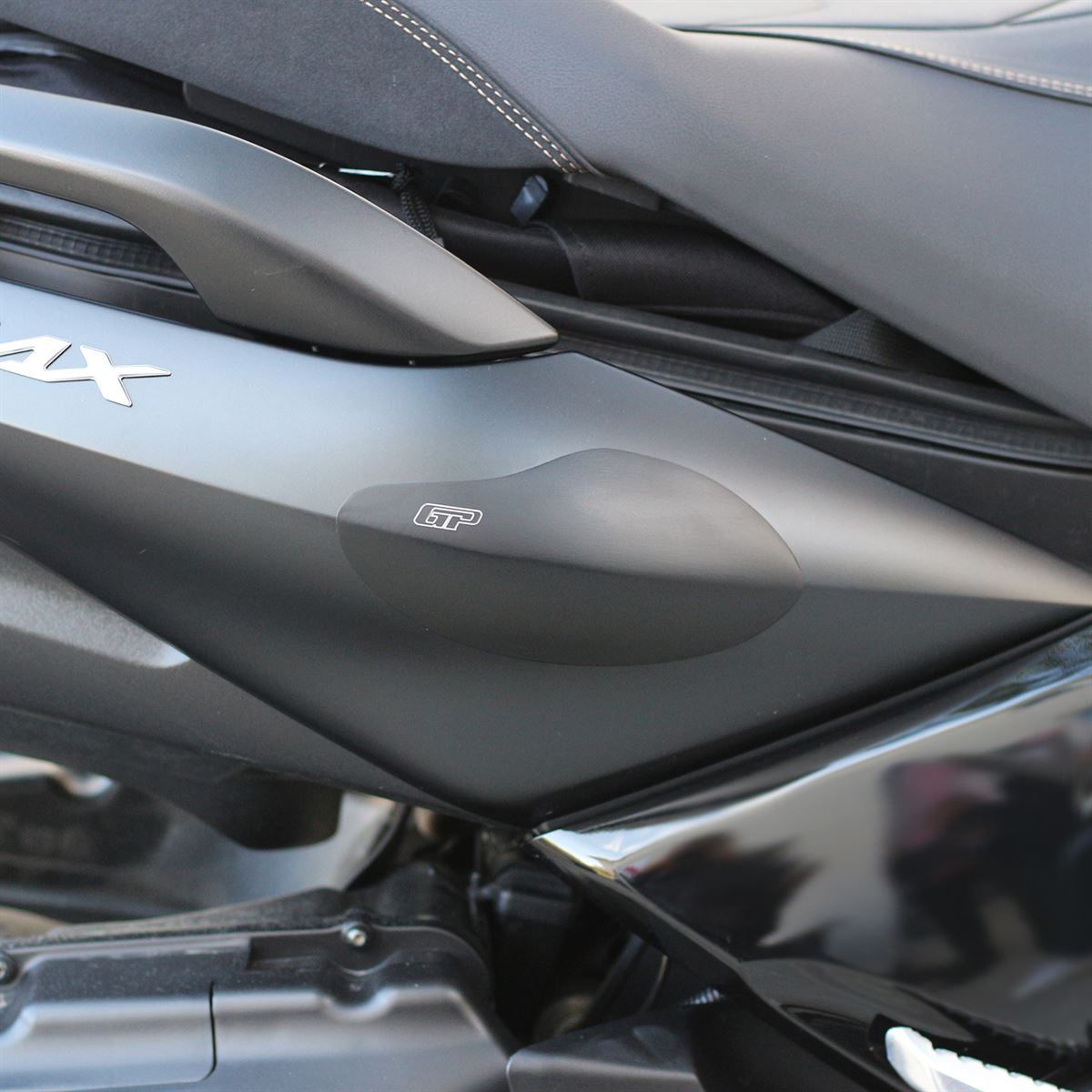 Gp Kompozit Grenaj Koruma Fiber Yamaha Xmax 250/400 2018-2022