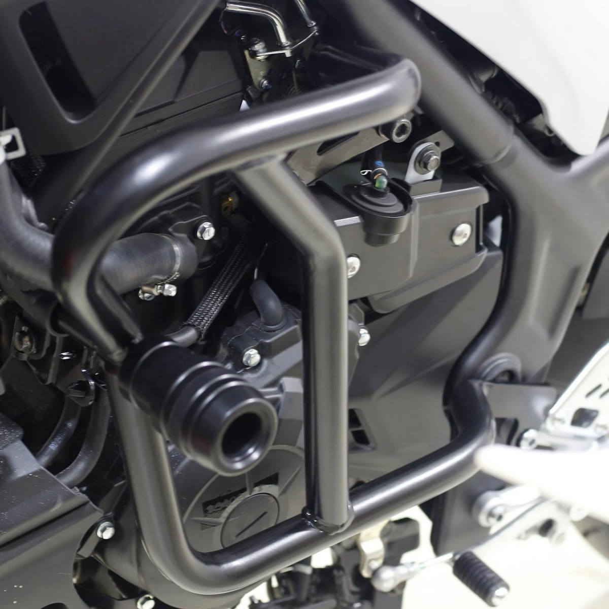 Gp Kompozit Motor Koruma Demiri Siyah Yamaha Mt-25 2015-2024 Uyumlu