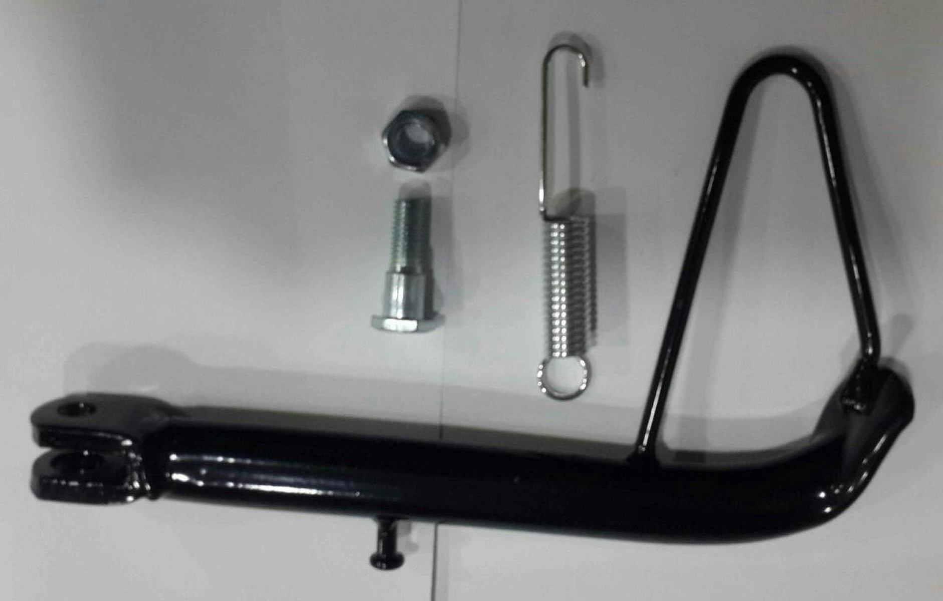 Monero Yan Sehpa Ve Yayı Civatası Honda Cbf 150