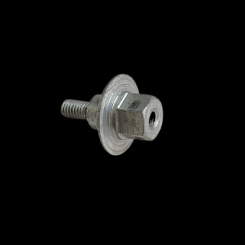 Bajaj Pulsar Ns200 Külbütör Kapak Civatası (orj) Jg511022