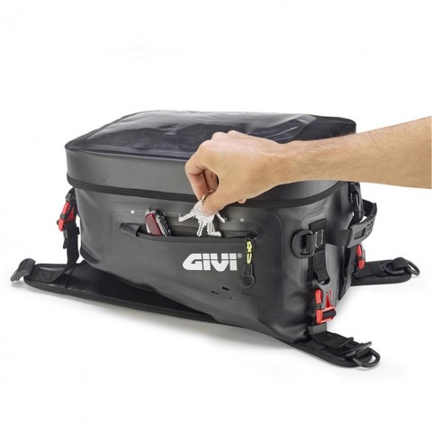 Gıvı Grt715 Depo Üstü Çanta Siyah 20lt Aparat Ve Kemer Bağlantılı