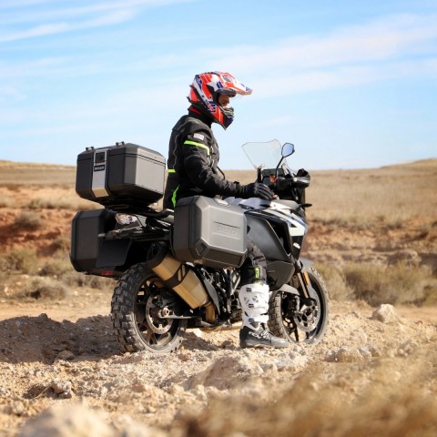 Shad Tr48 Terra Black Edition Alüminyum Arka Çanta 48lt