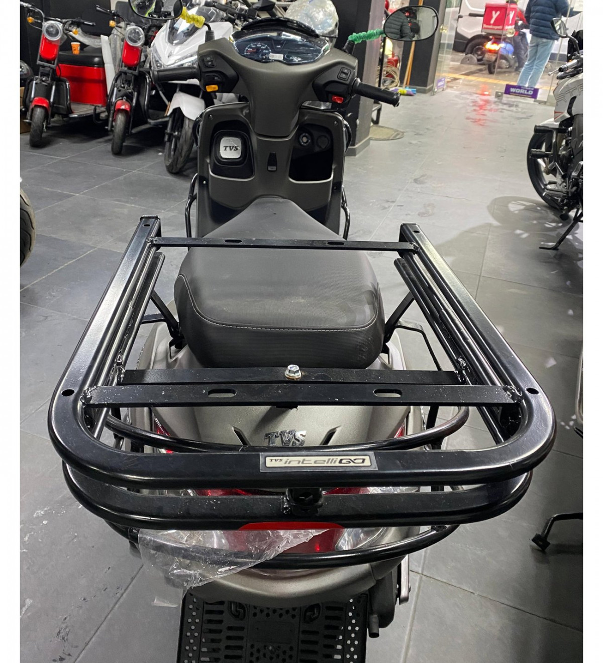 Tvs Jupiter 125 Ergolayn Kızaklı Çanta Demiri Tvs Jupiter 125 Ergolayn Kızaklı Çanta Demiri